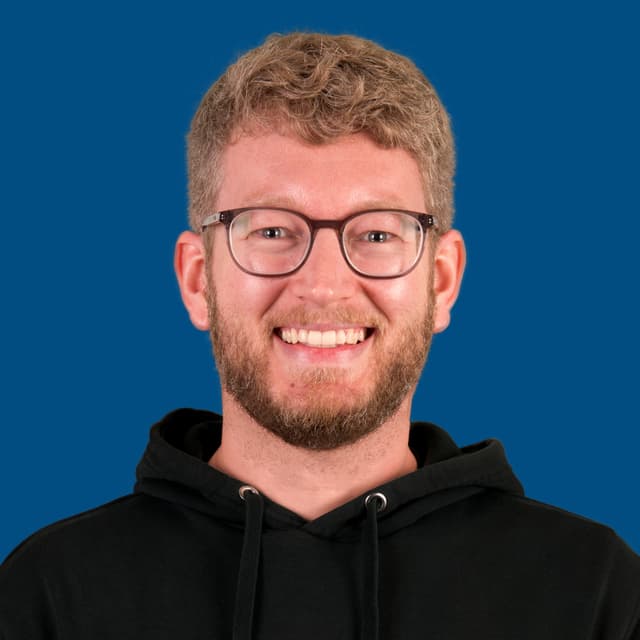 Robbie Goacher's headshot